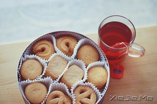 早安心语:活着就要快乐,因为我们会死很久 (3)