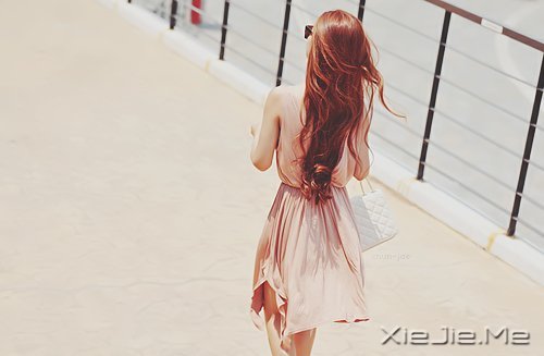 我在试着遗忘,我在试着坚强 (6)